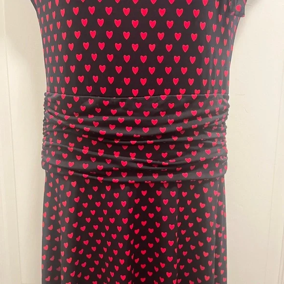 Retrolicious Bombshell Navy with red hearts print dress Bow - Med - EUC - Picture 9 of 14